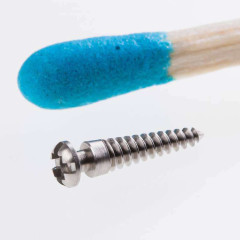 Small-diameter screw user for implant