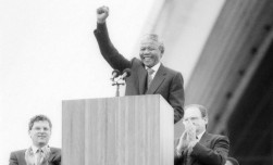 Nelson Mandela at Sydney Opera House, 1990 Nelson Mandela at Sydney Opera House, 1990. Photo: Newspix