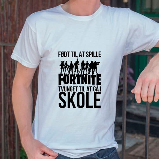 Født til at spille Fortnite - strygemærke Født til at spille Fortnite - strygemærke