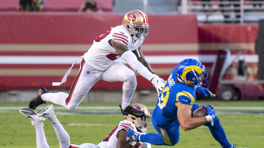 Nfl World Blasts Officials For Horrible Call During Rams 49ers Game Yardbarker