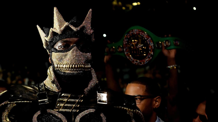 Deontay Wilder Wears Crazy Outfit Into Ring Yardbarker