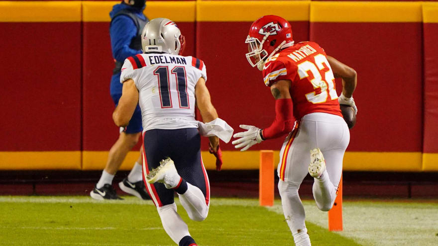 Watch Julian Edelman Drop Leads To Brutal Pick Six For Jarrett Stidham Yardbarker