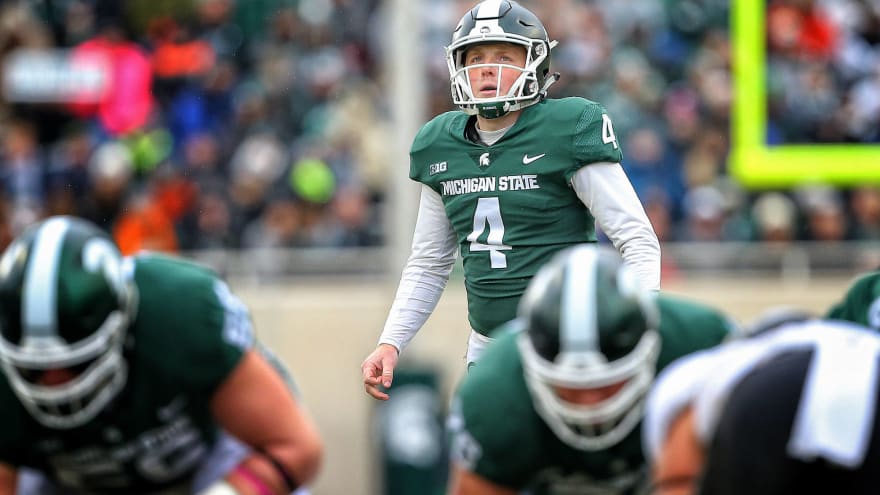 Watch Comically Bad Special Teams Play Results In Int For Sparty