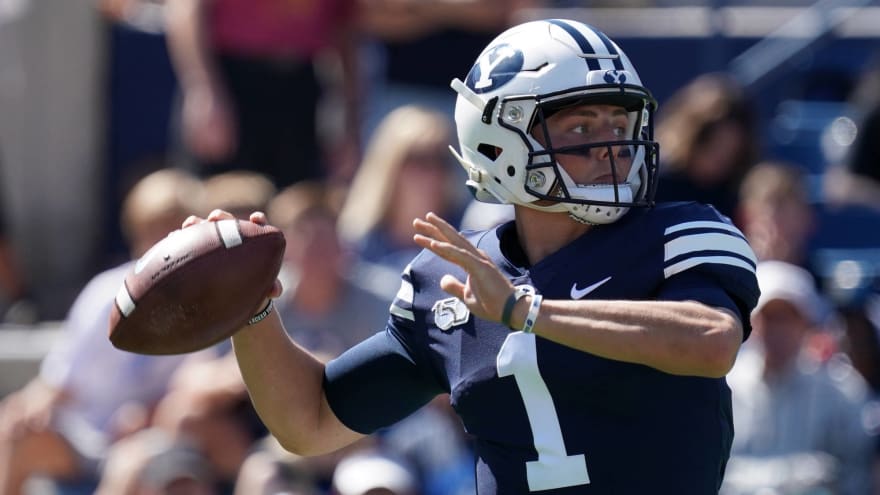 Watch Byu Qb Zach Wilson Pulls Out Heroics With Insane Two Play