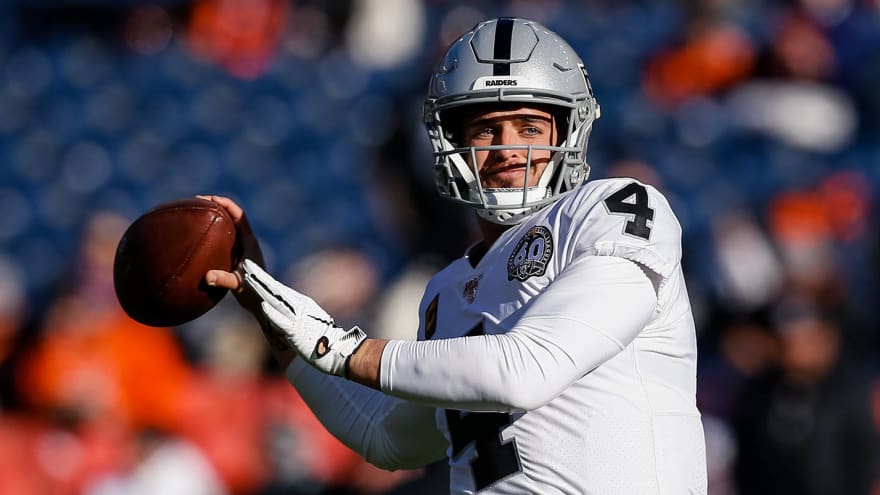 Derek Carr Planning To Honor Kobe Bryant With Arm Sleeve This Season Yardbarker