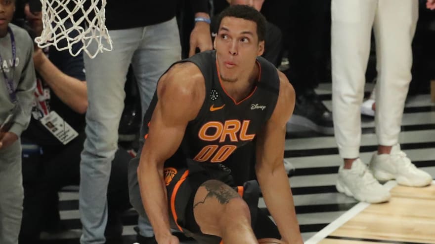 Dwyane Wade Aaron Gordon Squash Their Slam Dunk Contest Beef Yardbarker