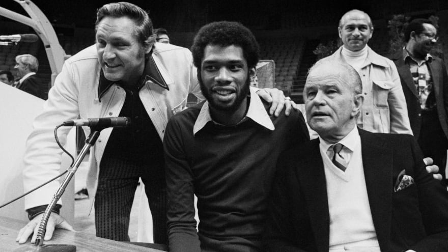 June 16 In Sports History Lopsided Trade Heavenly For Lakers Yardbarker