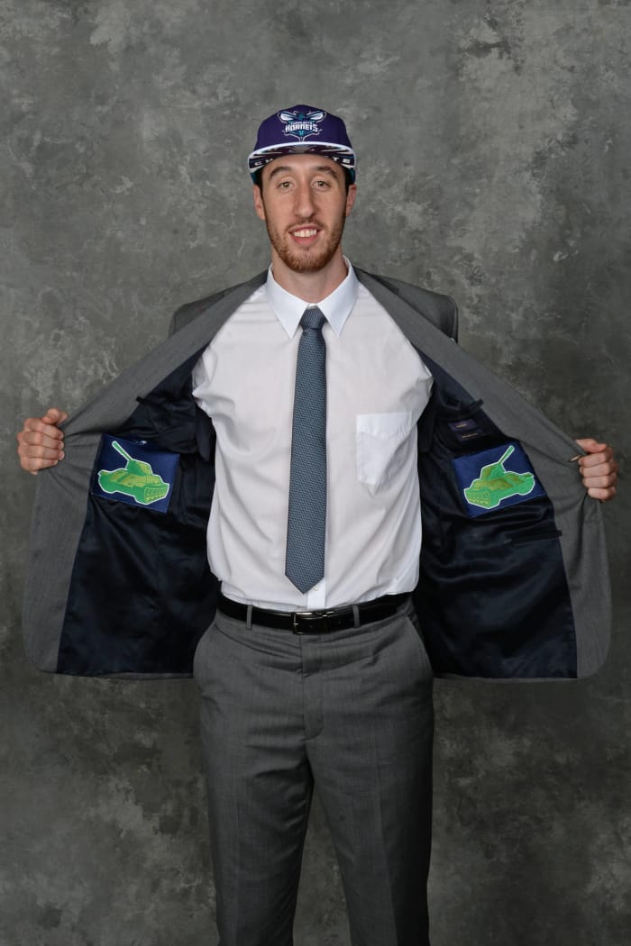 Best And Worst Dressed Prospects From Nba Drafts Past And Present Yardbarker