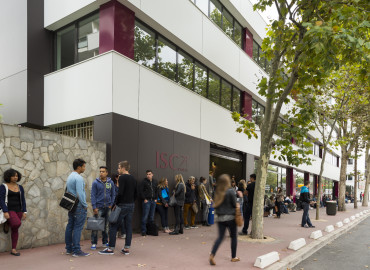 Study Abroad Reviews for ISC Paris Business School: Paris - Luxury Brand Management Program