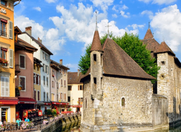 Study Abroad Reviews for College Consortium for International Studies (CCIS): Annecy - Institut Français des Alpes
