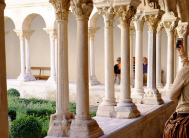 Study Abroad Reviews for College Consortium for International Studies (CCIS): Paris - Institute for American Universities
