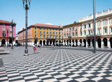 Study Abroad Reviews for EF International Language Campuses: Study French in Nice