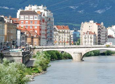 Study Abroad Reviews for CEA CAPA Education Abroad: Grenoble Internship Program