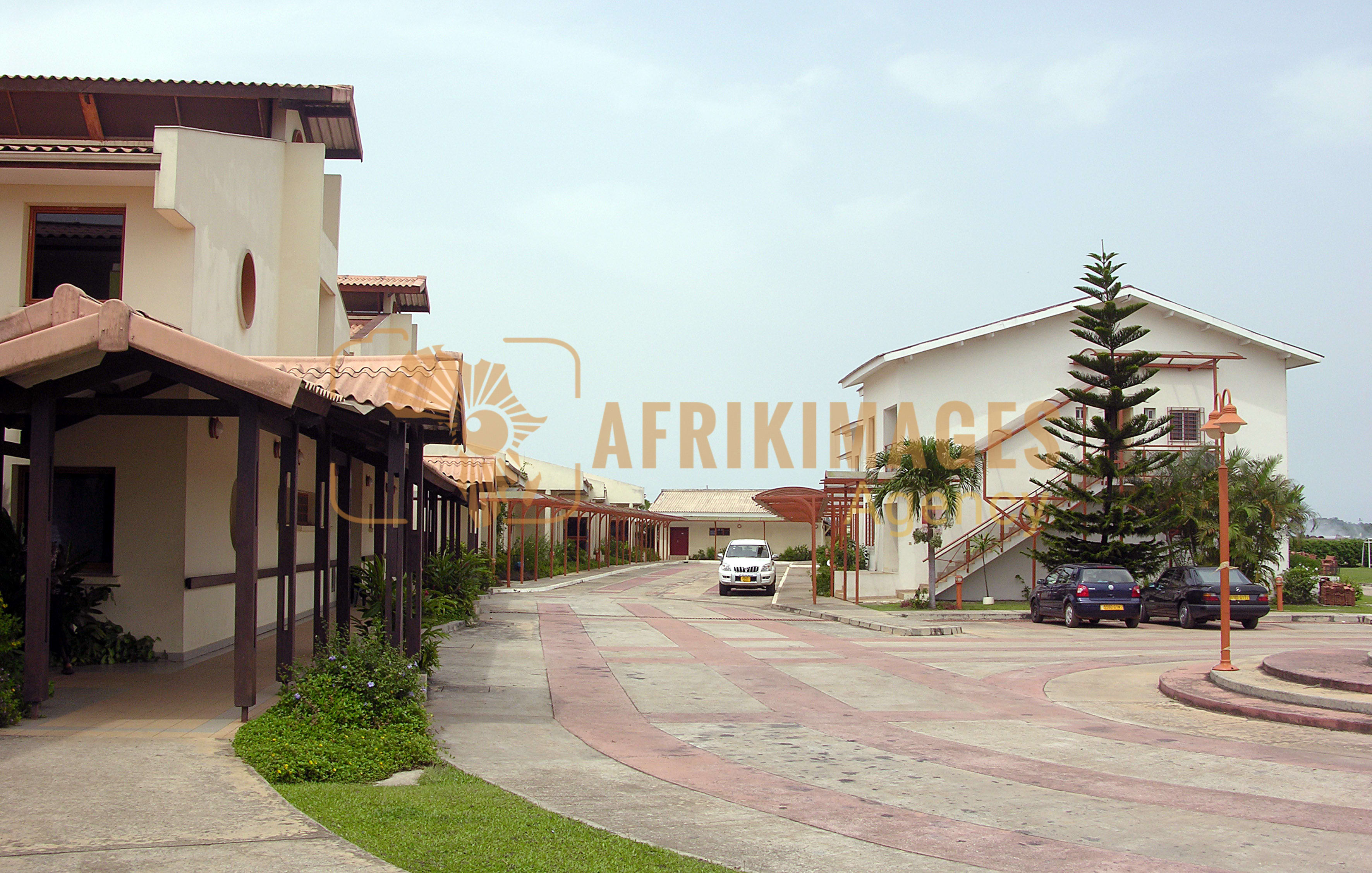 Afrikimages gabon/ écoles, collèges et lycées