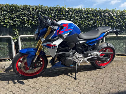 F 900 R