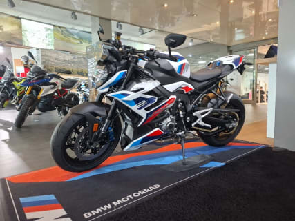 M 1000 R