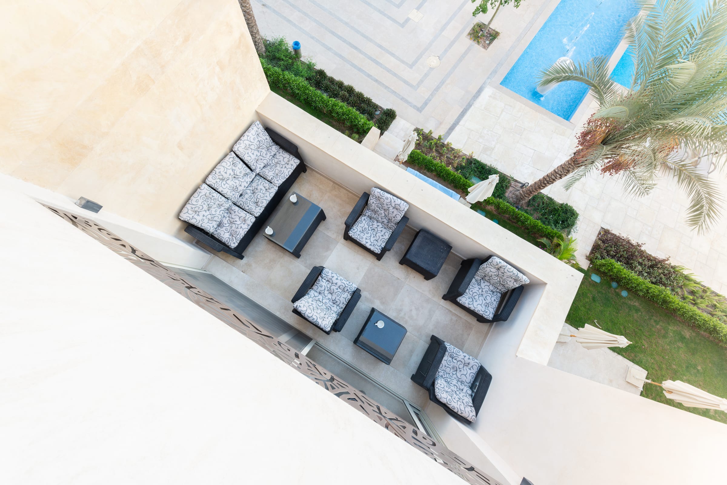 Luxe 3BDR w/ Private Rooftop Jacuzzi & Beach Access — Penthouse in Mangroovy Residence, El Gouna, Egypt — photo 22