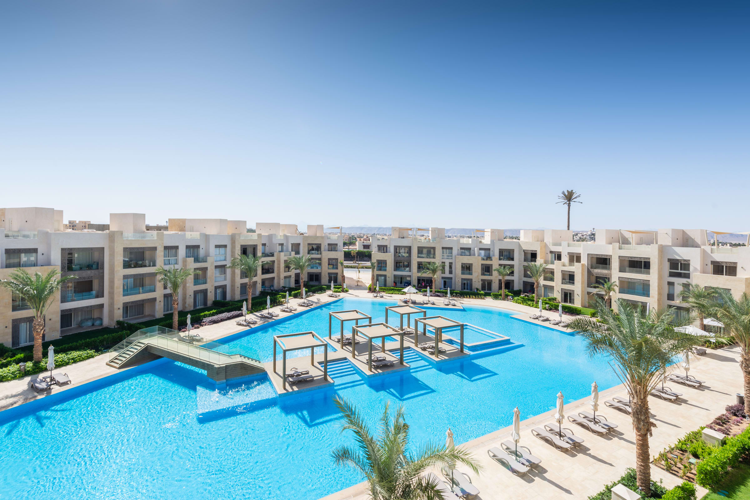 Bright & Breezy 1 BR @ Mangroovy w/ Pool & Beach Access — Unit in Mangroovy Residence, El Gouna, Egypt — photo 6