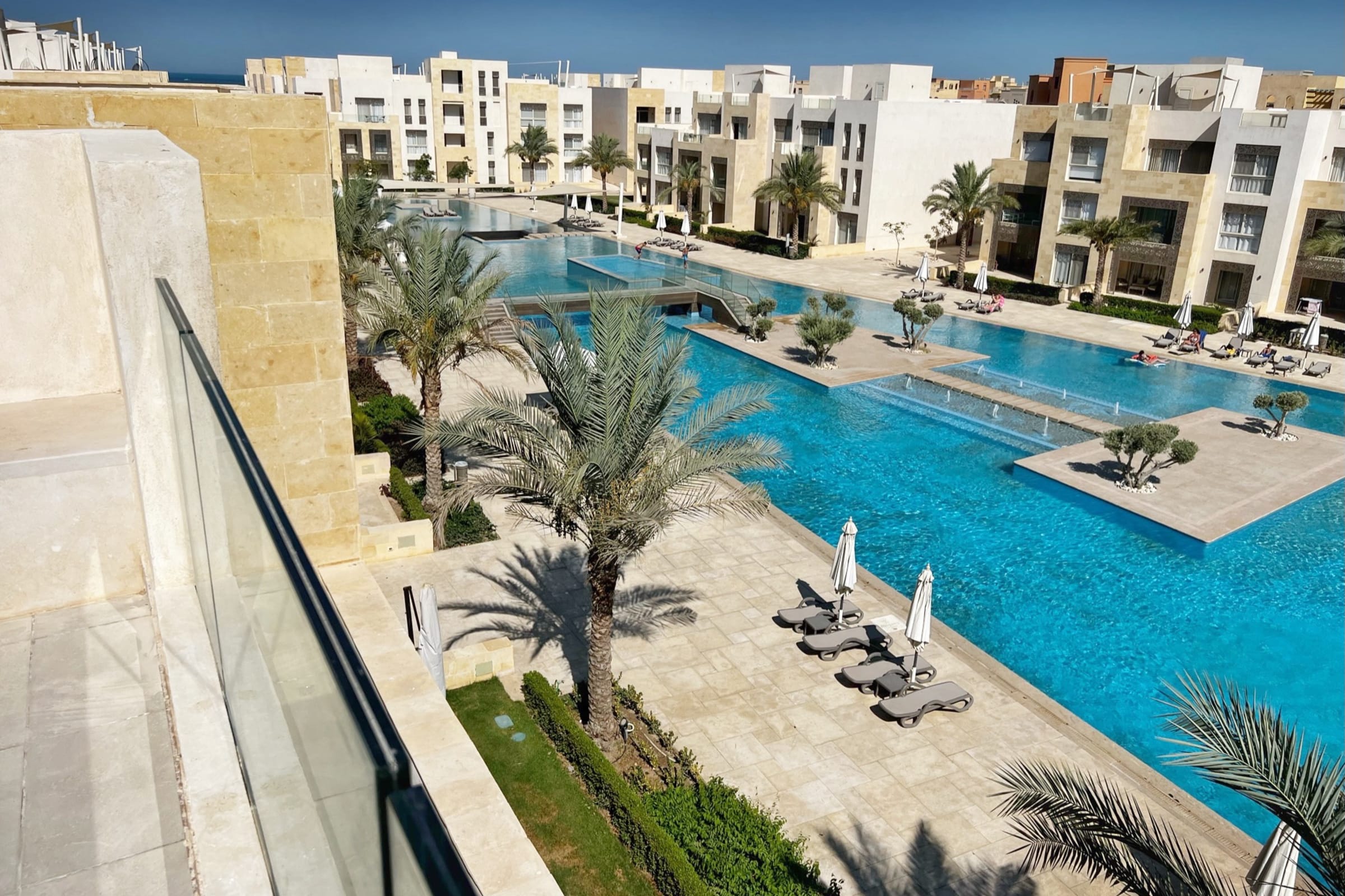 Spectacular & Soaring 2 BDR  w/ Private Rooftop Jacuzzi & Beach Access — Penthouse in Mangroovy Residence, El Gouna, Egypt — photo 37