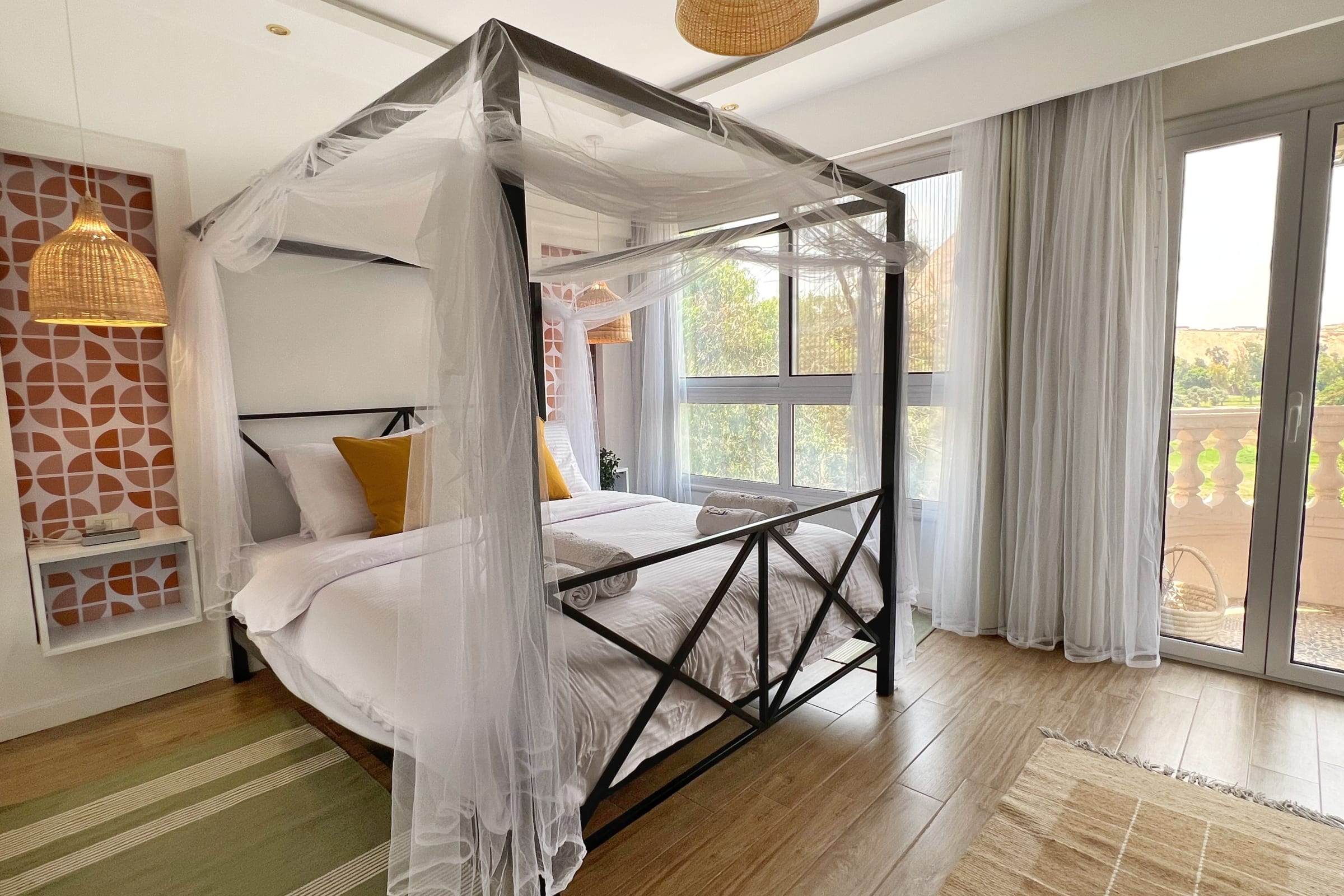 Spellbinding 2 BDR Apt. | At The Giza Pyramid's Doorstep — Apartment in Sidi Hamad El-Semman, Giza, Egypt — photo 9