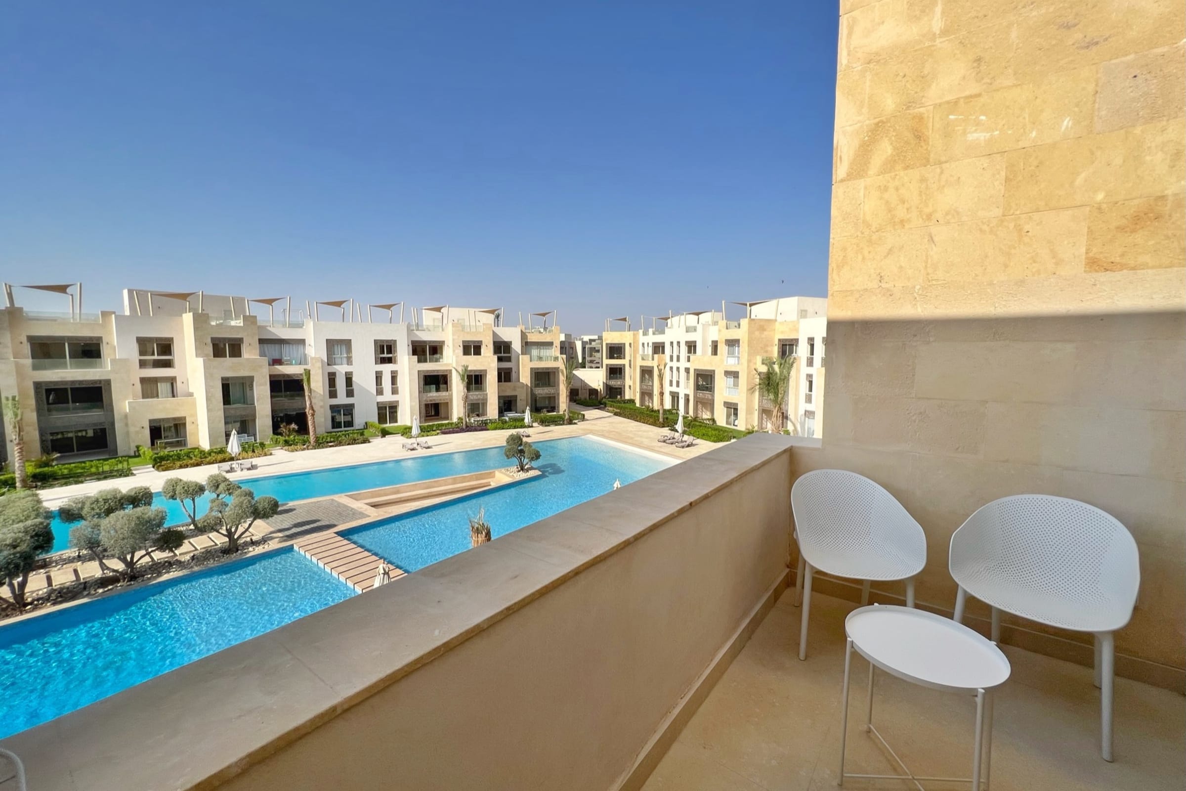 Dazzling 2 BDR w/ Rooftop @ Mangroovy | Free Pool & Beach Access — Penthouse in Mangroovy Residence, El Gouna, Egypt — photo 5