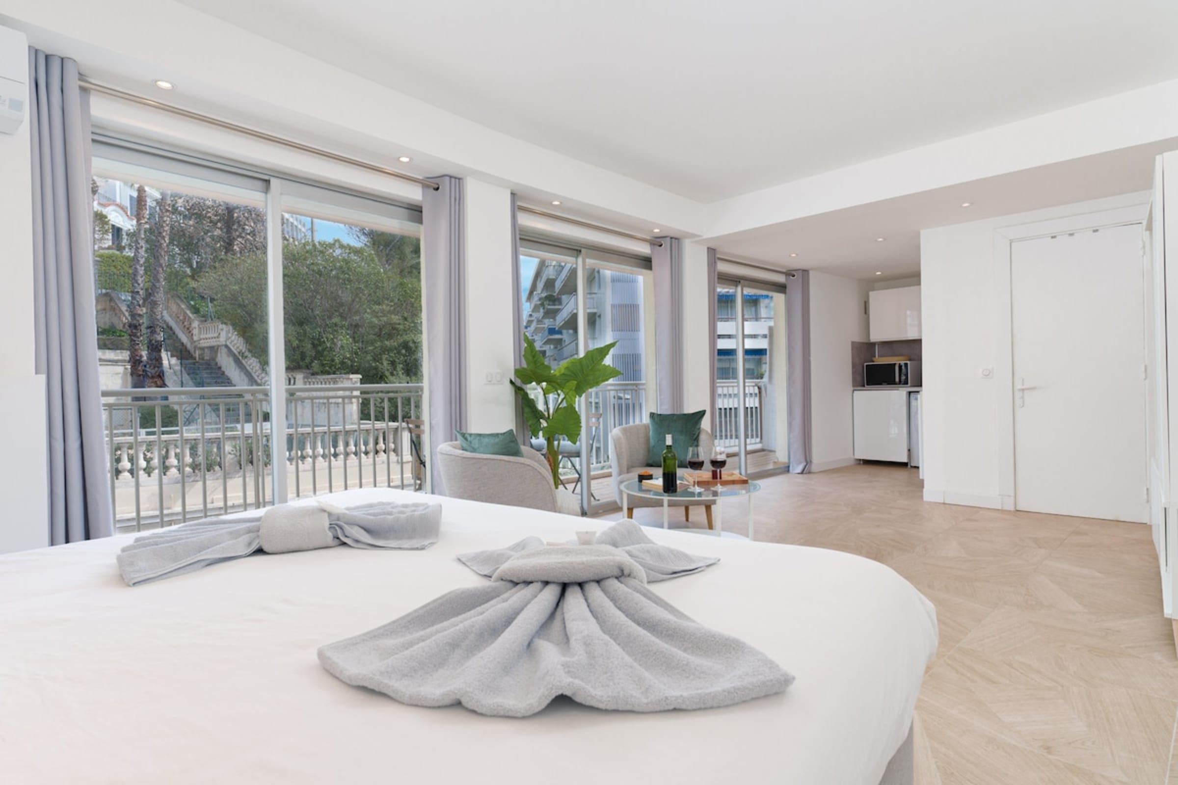S 2P CANNES AS - Le Louis Blanc