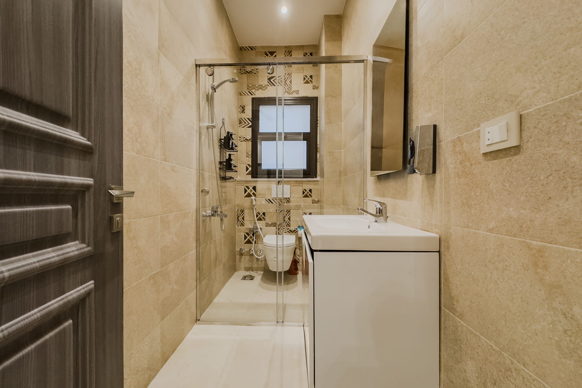 Trendy & Tidy 2BDR Apt. | 5 min To CAI Airport — Apartment in Alnasr Road compound valory- city center almaza, Cairo, Egypt — photo 11