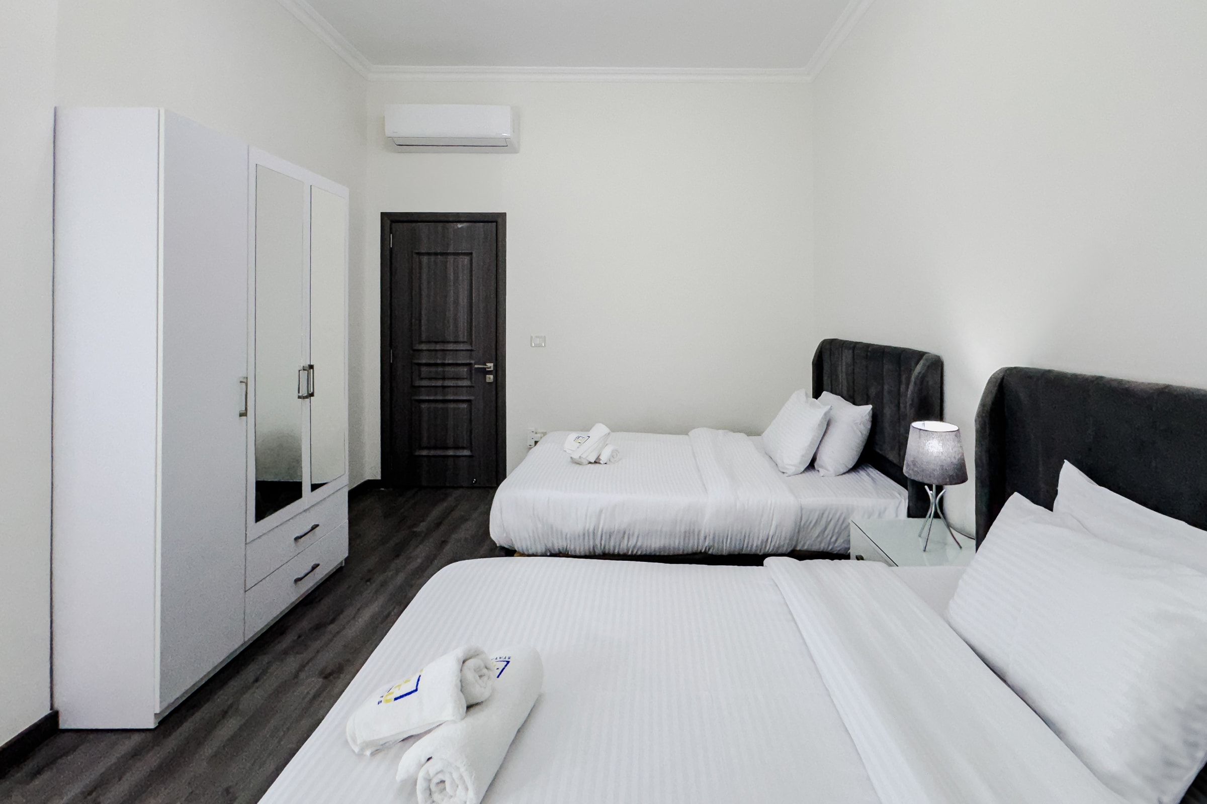 Trendy & Tidy 2BDR Apt. | 5 min To CAI Airport — Apartment in Alnasr Road compound valory- city center almaza, Cairo, Egypt — photo 13