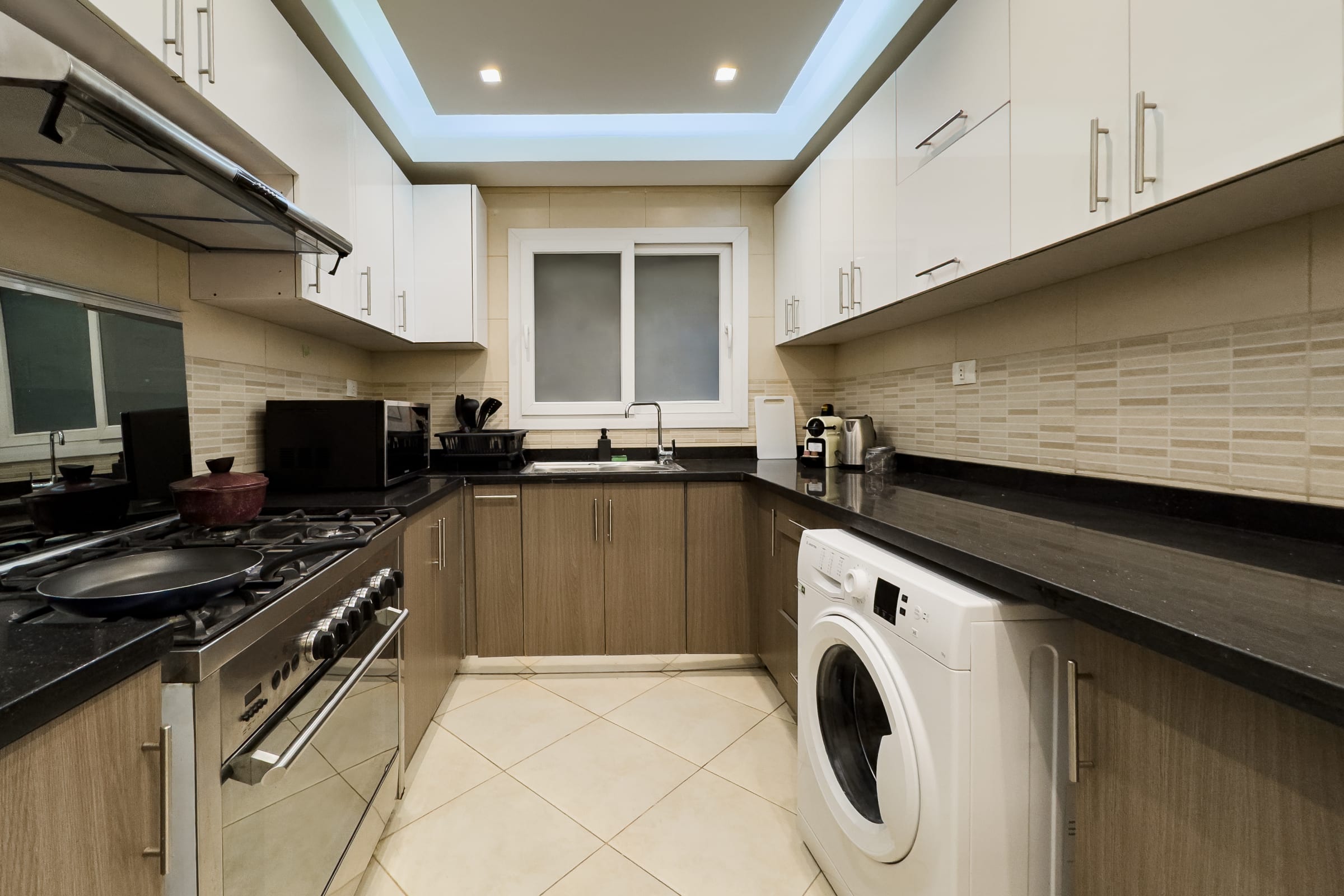 Fresh & Fabulous 2BDR - 5 min to Airport — Apartment in Ocean Blue Heliopolis, Building number 10, Apartment 404, Cairo, Egypt — photo 12