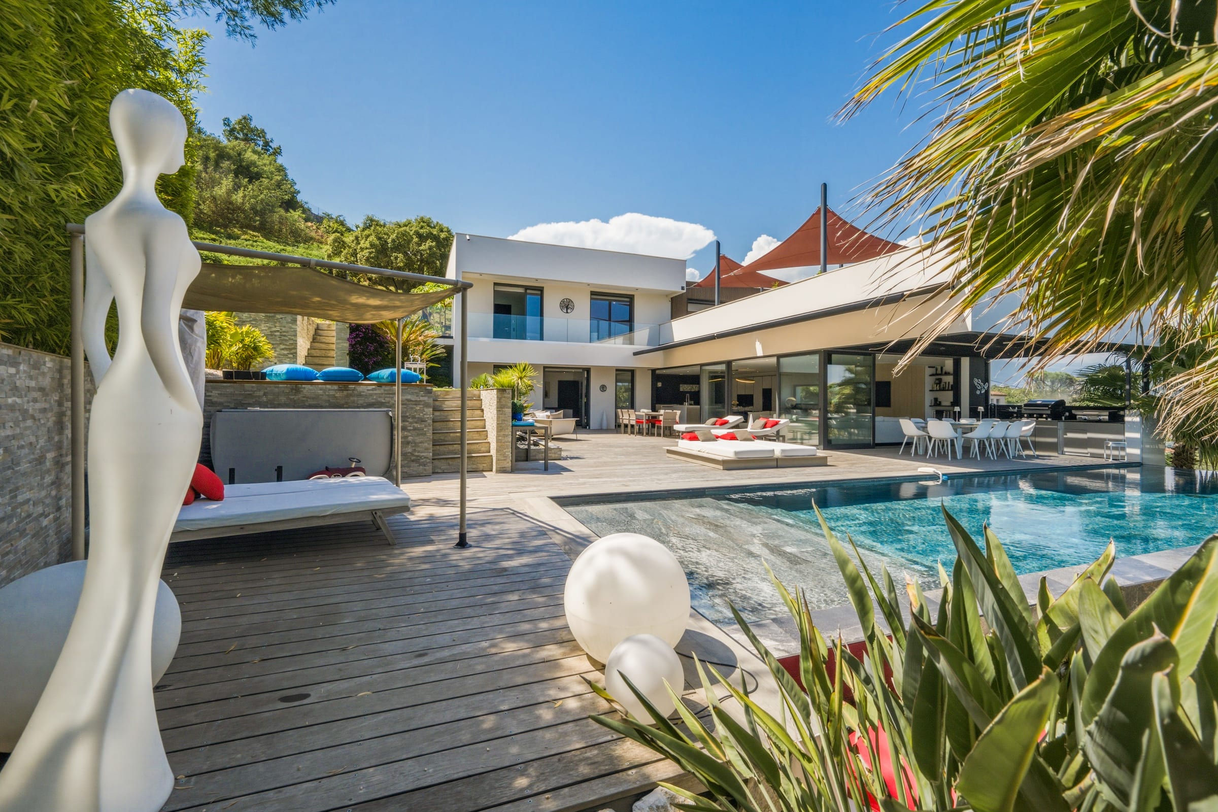 V 10P MANDELIEU AS - VILLA DEZEM