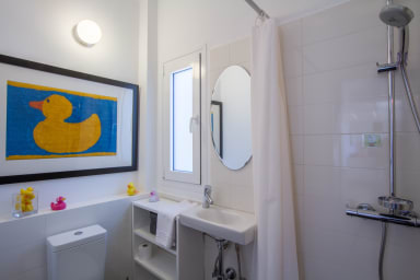 independent toilet