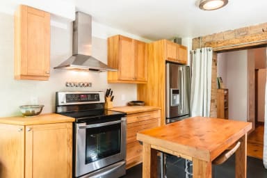 Perfect for 2-4 guests, can accommodate up to 6 guests
