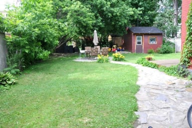 in the summer you see no neighbors and you almost feel you're in the...