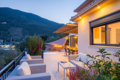 terrasse in continuity of the kitchen