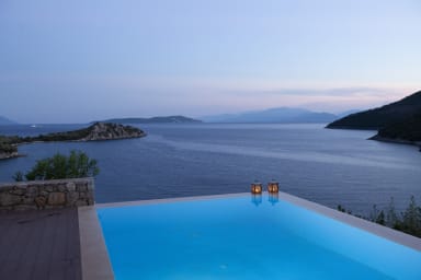 Villa Kalamos - Modern Villa in Sivota Bay with Direct Access to Sea 