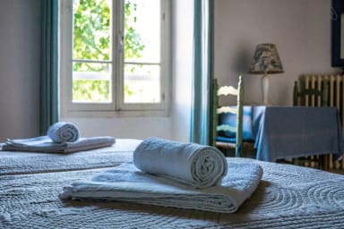Chambre avec deux lits simples