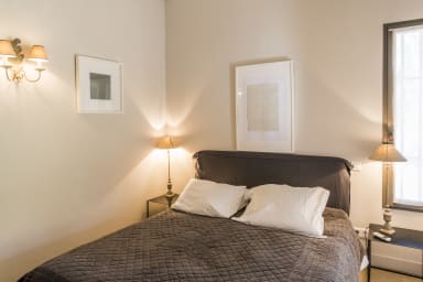 room and bath room bed 160 cm