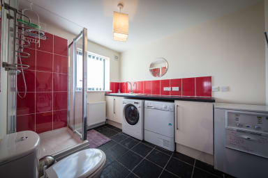 Bath & Laundry