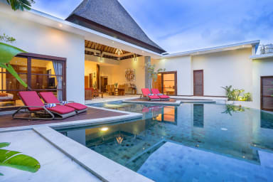 Villa Suliac | 3 bedroom private luxury villa in heart of Seminyak Bali