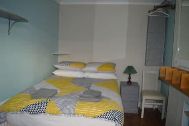 22 Crandale Lovely Big 4 BR