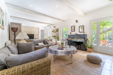 Bastide La Chêneraie. Serenity Rentals / Location saisonnière & Conciergerie