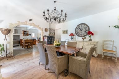 Bastide La Chêneraie. Serenity Rentals / Location saisonnière & Conciergerie