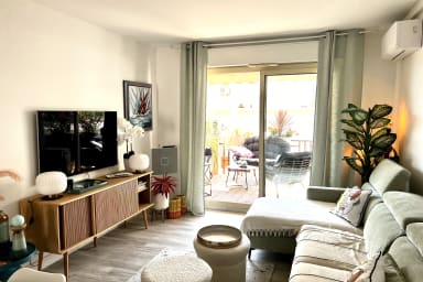 Bnb Renting, 2 pièces de 40m² avec superbe terrasse de 13m² , climatisation