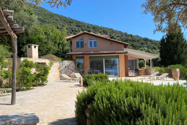 vue générale villa Anatoli