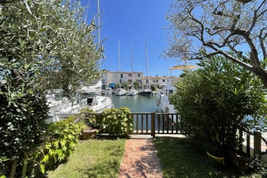Fisherman house with mooring 12x4.34m Port Grimaud South