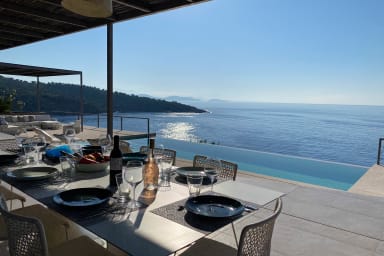 Villa Oneiro - Villa de rêve luxueuse avec accès privé à la mer à Sivota