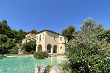 Villa Clara le rêve provençal sur le Golf de Pont Royal !