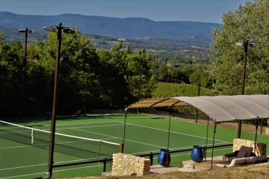 Maison chaleureuse et romantique à louer dans le Luberon