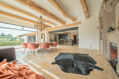 Beautiful house to rent with swimming pool in the heart of Provence