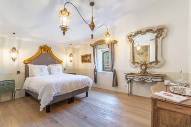 Absolute relaxation for this house to rent in the heart of the Luberon